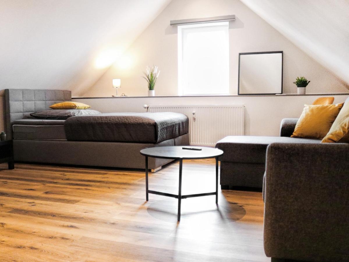 Lightplace • Groessere Gruppen • 4 Einzelzimmer • Boxspring • Smart Tv • Biergarten • Restaurant Брауншвейг Экстерьер фото